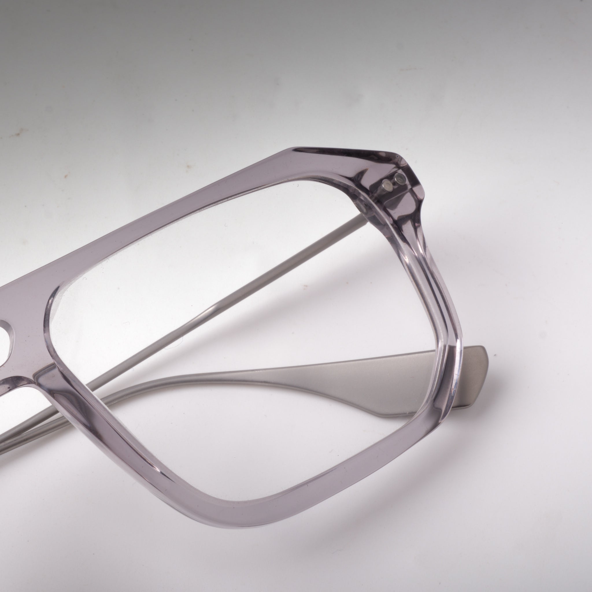 Raywar Gray & Silver SG