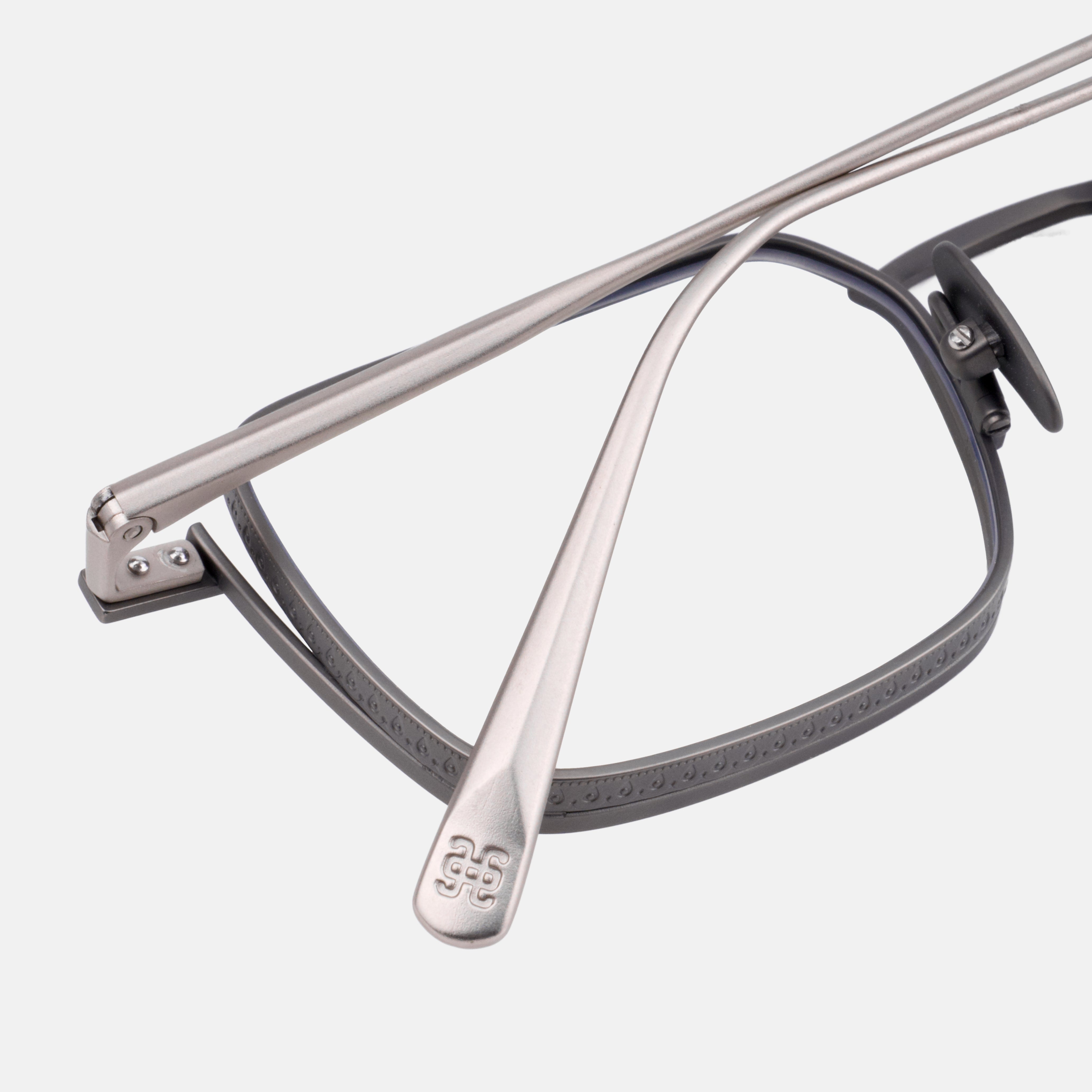 Taren Gunmetal