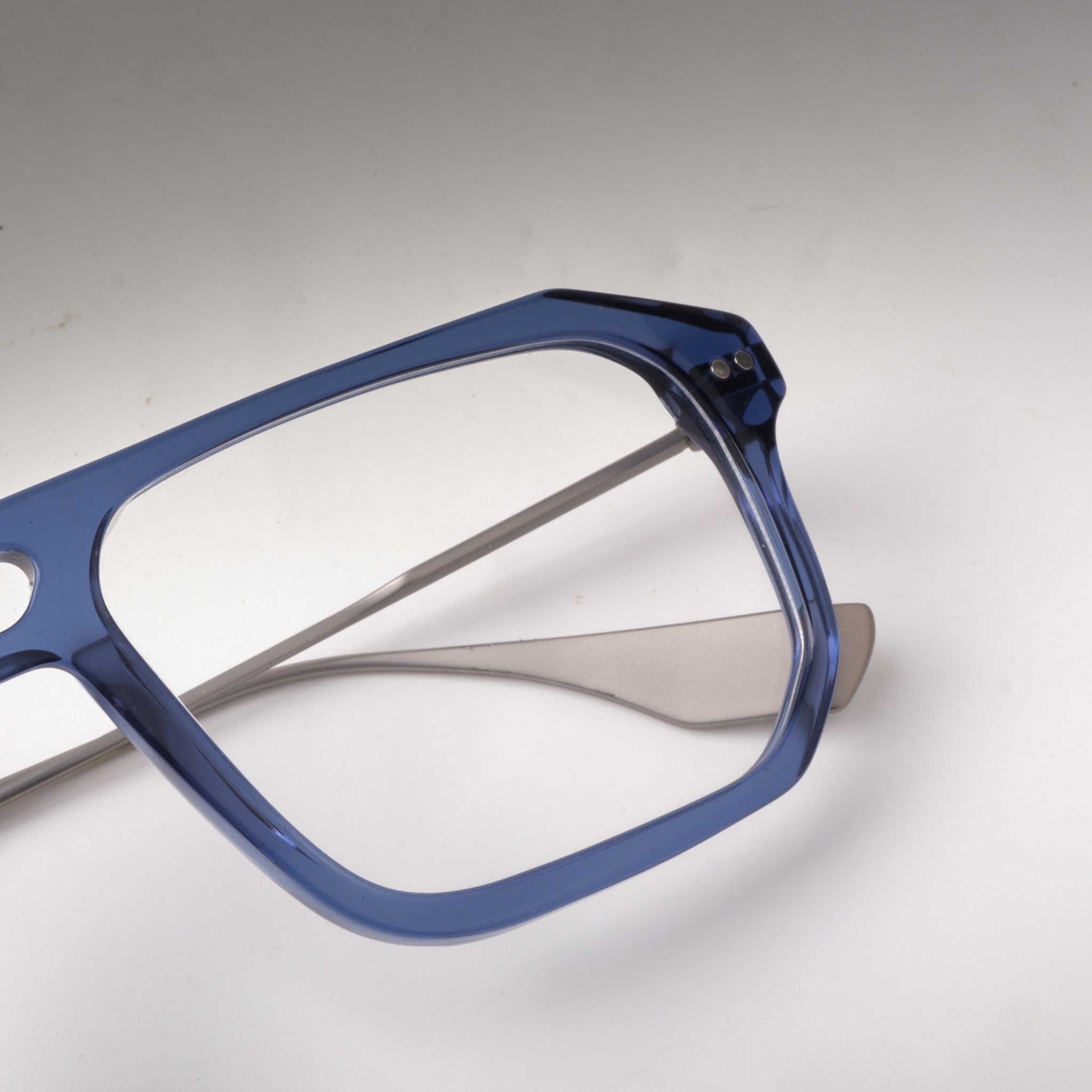 Raywar Navy Blue & Silver SG